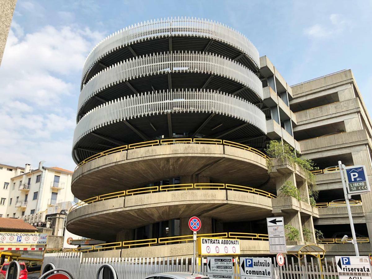 Gg Mentana Rooms Como Exterior photo
