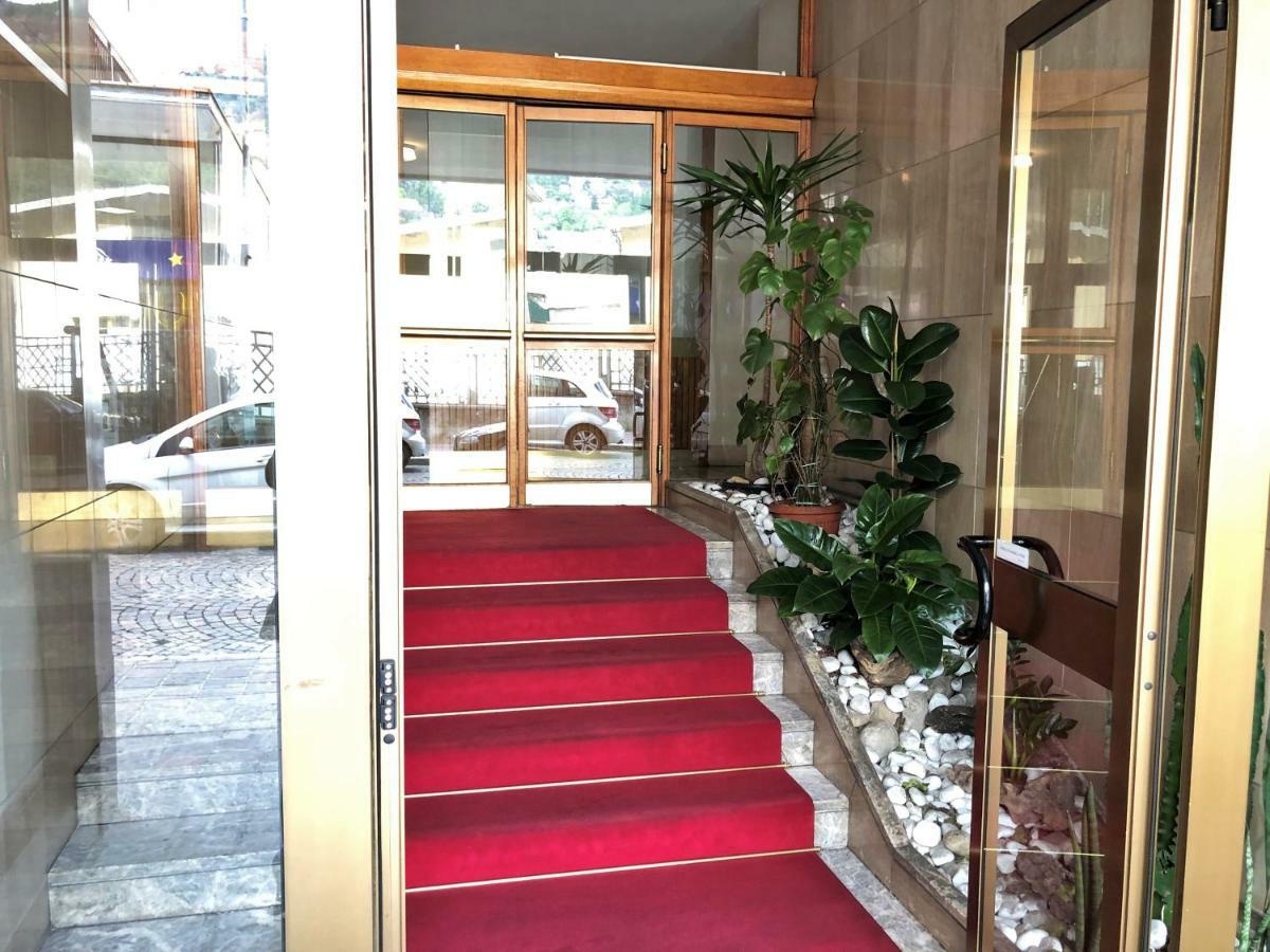 Gg Mentana Rooms Como Exterior photo